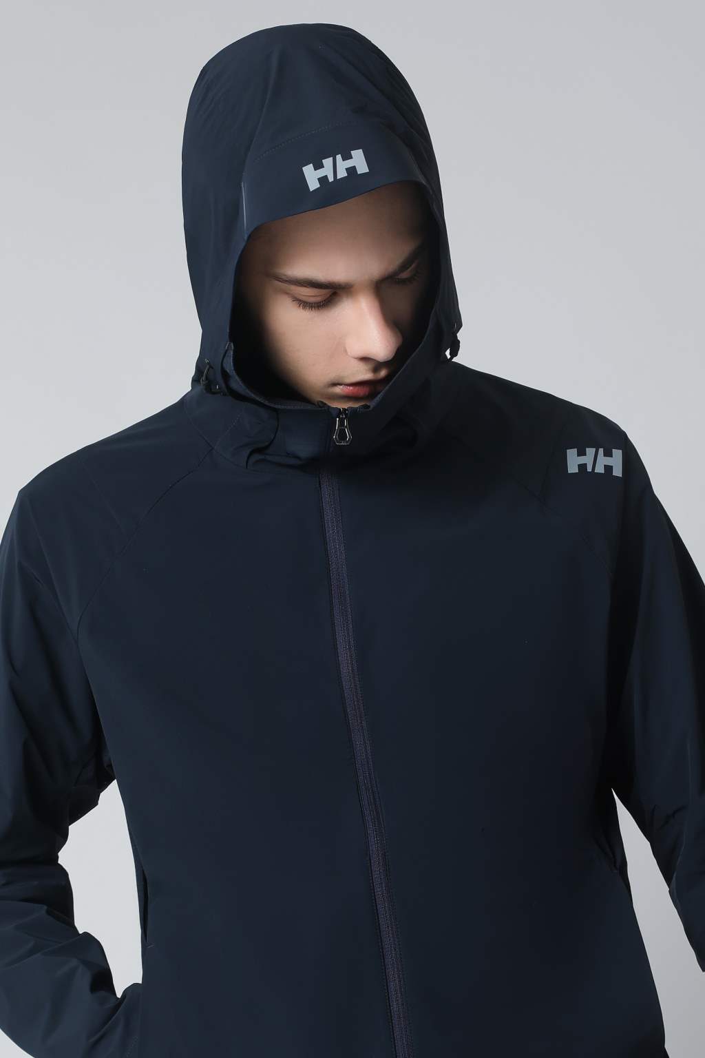 无惧骄阳 逐夏而行 HELLY HANSEN SOLEN 100+ 防晒夹克迎光上市