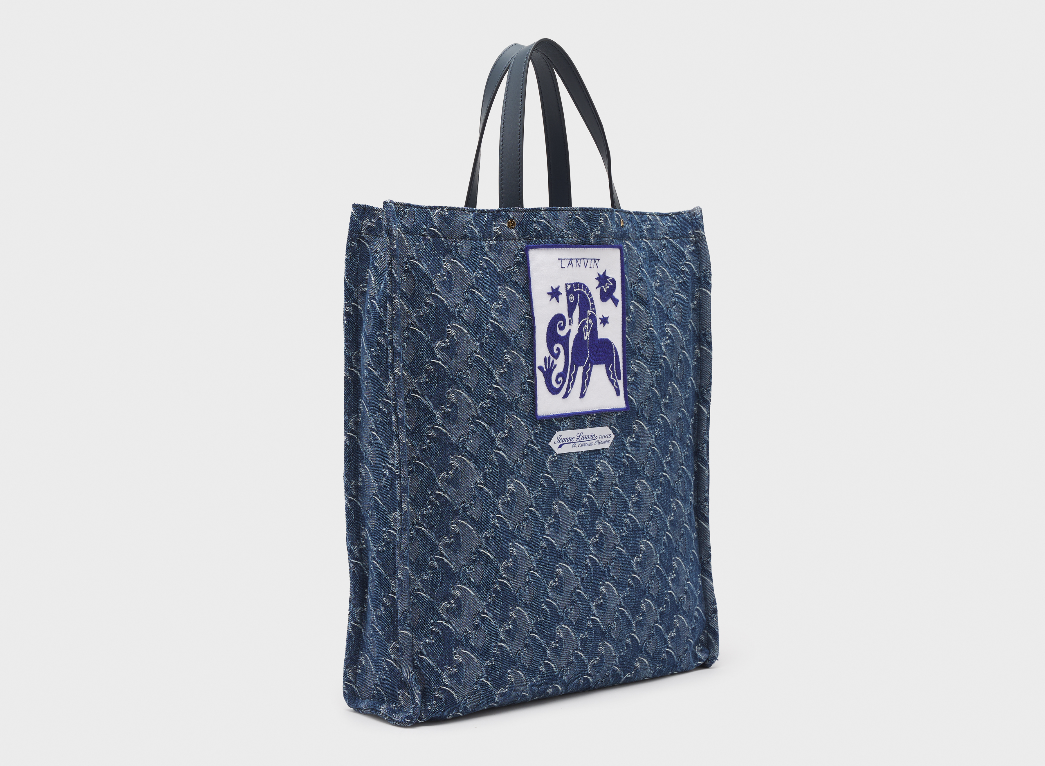 Lanvin 发布2026马年新春限定系列 马踏春浪,福至凡心