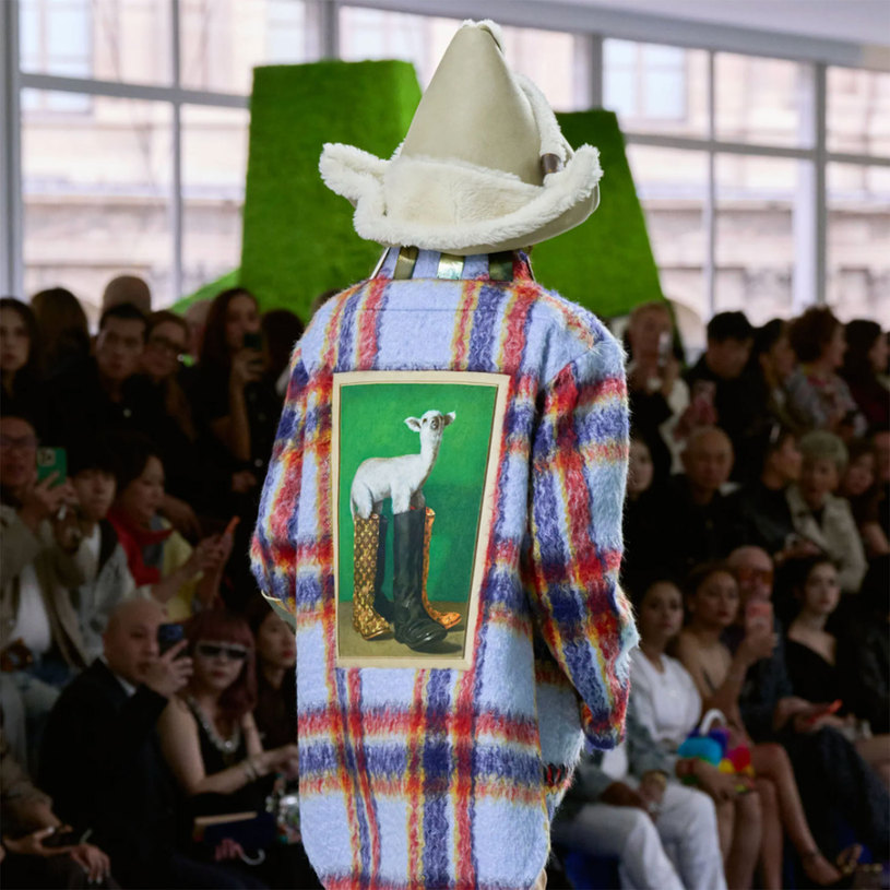 穿LV的女人们：游牧不易，照样威登